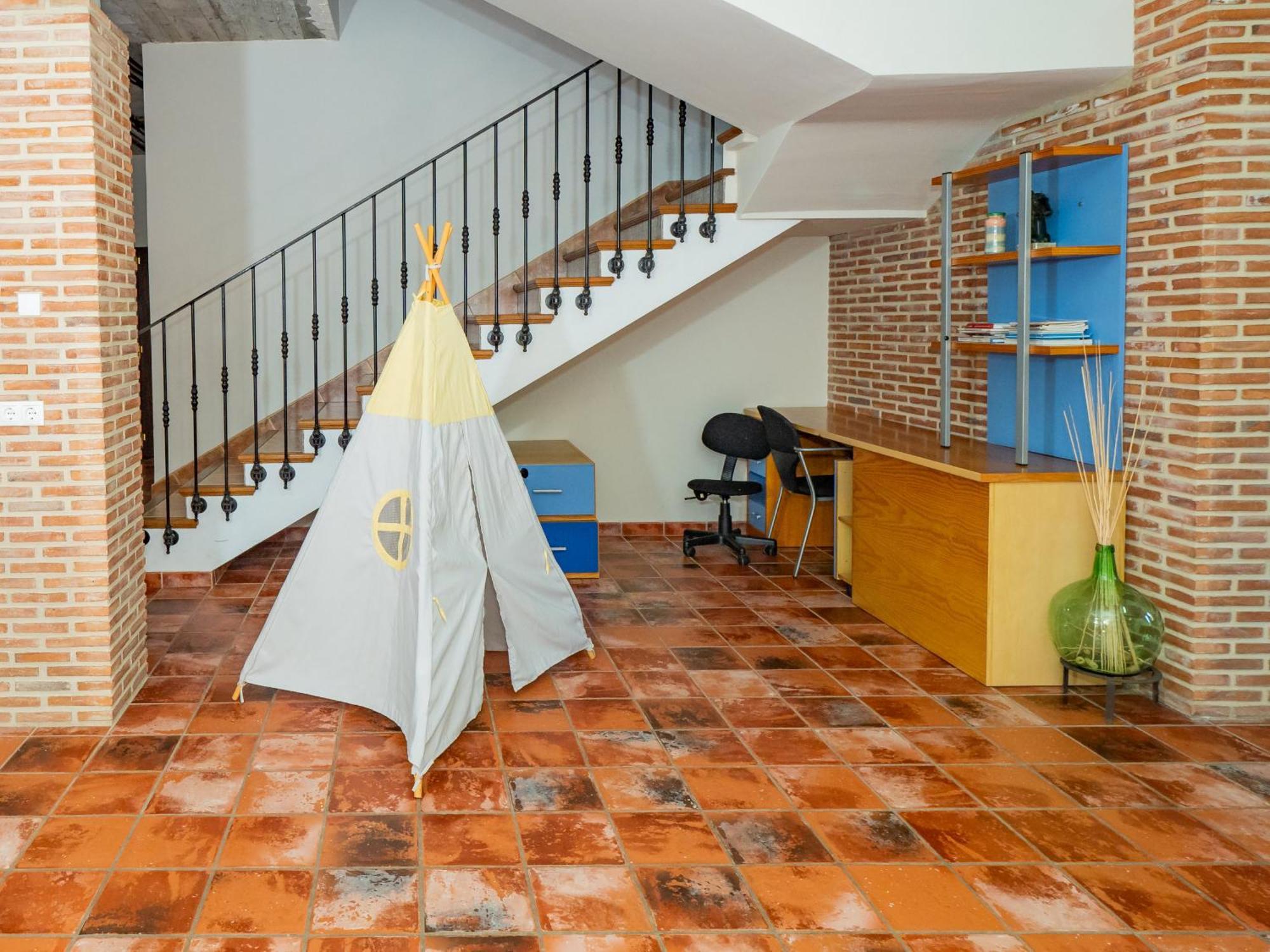 Villa Cubo's La Era House Pueblo *
